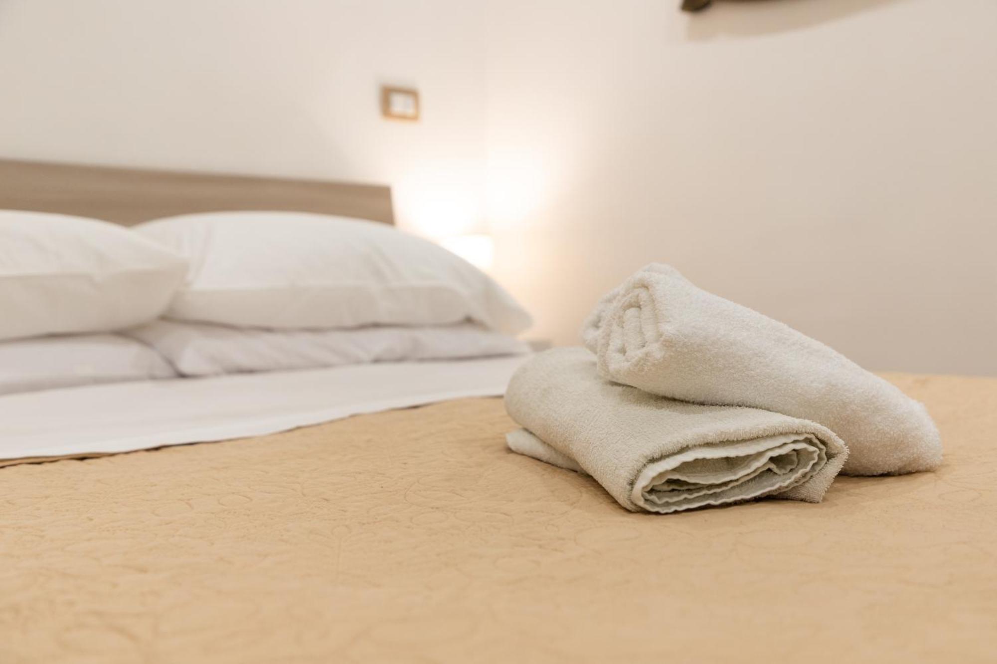 Il Basso Mini Apartment Napoli Eksteriør billede
